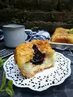 Foto resep Roti kasur/sobek selai blueberry (eggless)
