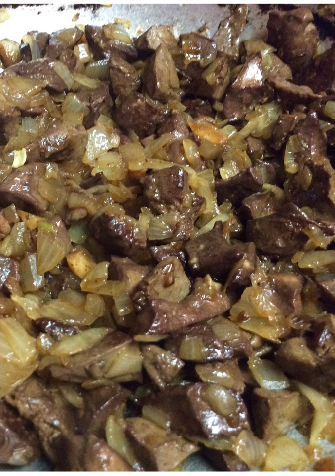 Una foto de Asadurilla de cordero lechal encebollada