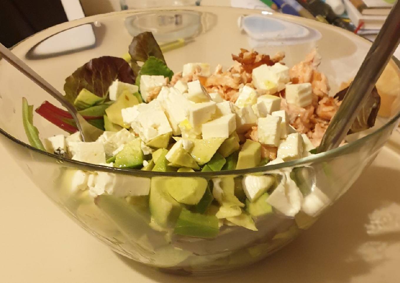 Ensalada de salmón y aguacate