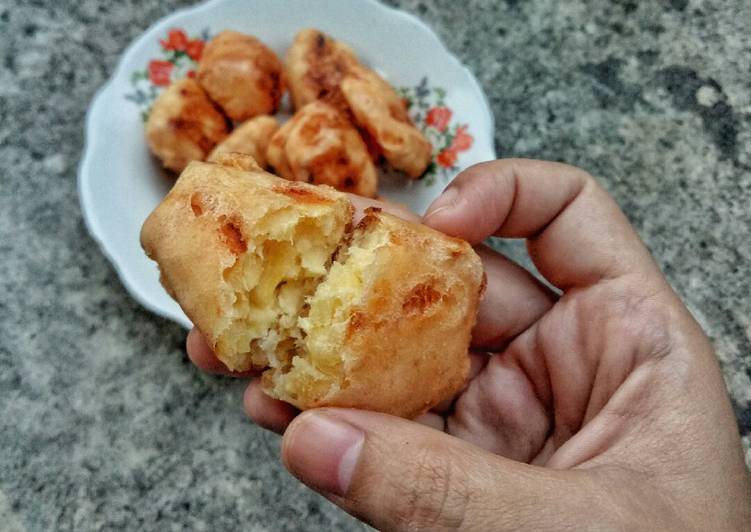 28. Tape Goreng Tepung