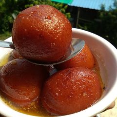 A picture of Mawa gulab jamun.