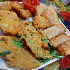 A picture of Aftar platter with Huma kitchen.