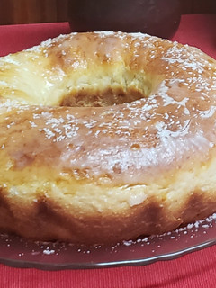 Una foto de Rosca fácil rellena de coco