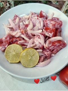 عکسی از دستور سالاد گوجه روسی 😋