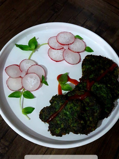 عکسی از دستور کوکو برگ کرفس
