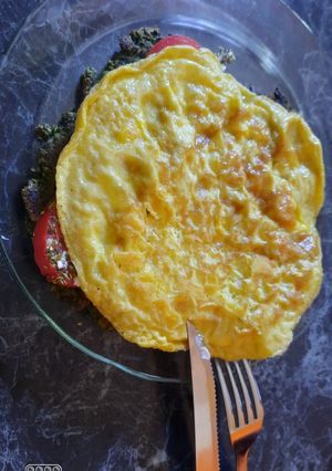 Una foto de Pizza de espinaca sin queso