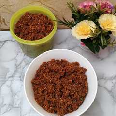 A picture of Sambal pecel.