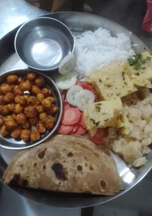 ડિનર થાળી રેસીપી મુખ્ય ફોટો