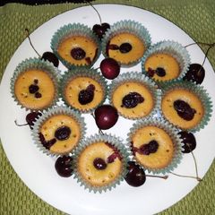 A picture of Cherry Tops.