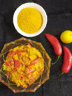 લાલ મરચા નું અથાણું (Lal Marcha Athanu Recipe In Gujarati) રેસીપી મુખ્ય ફોટો