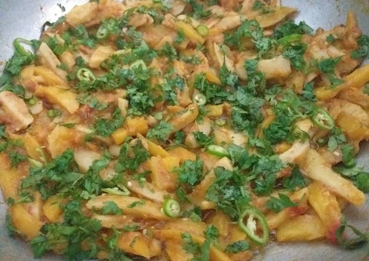 Recipe: Appetizing Potatoes and Arvi ka Salan