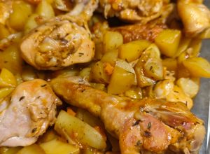 Une photo de Papillote de poulet façon paysanne