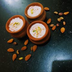 A picture of Gajrela Matka Kheer.