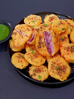 રતાળુ પૂરી (Purple Yam Poori Recipe In Gujarati) રેસીપી મુખ્ય ફોટો
