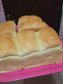 A picture of Sweet buttered Bread.