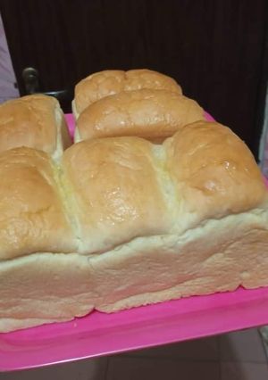 A picture of Sweet buttered Bread.