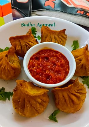 मोमोज़ (फ्राइड) Momos (fried) recipe in Hindi रेसिपी मुख्य फोटो