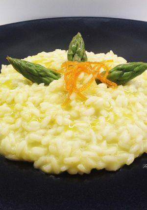 A picture of Risotto with Asparagus and Orange.