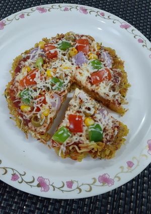 A picture of Maggi Pizza.