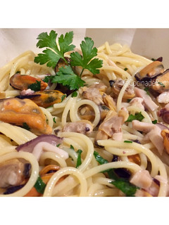 Una foto de Spaghetti con frutos de mar🍝🐙🦐🦀