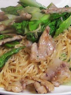 【哇菜影音食譜】台式炒泡麵 的食譜成品照片