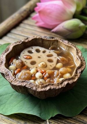 Une photo de 🌱 Chè Hạt Sen Củ Sen Nhãn Nhục Kỷ Tử
