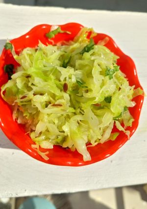 A picture of Cabbage Kachumber .