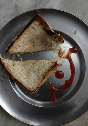 A picture of Malai Toast.