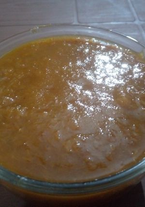 A picture of Alu bukharey ki chutney.