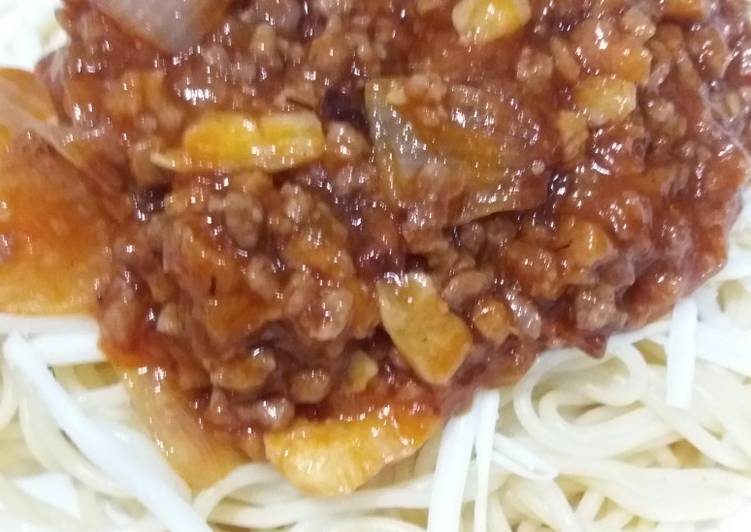 Cara Gampang Menyiapkan Spaghetti with bolognese sauce Anti Gagal