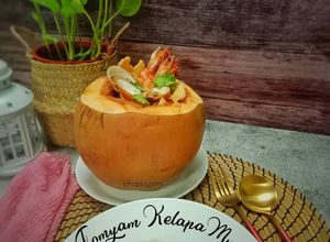 Gambar Tomyam Kelapa Muda
