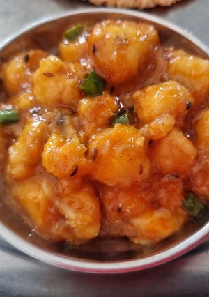 A picture of Kela nu shak (ripe banana curry).