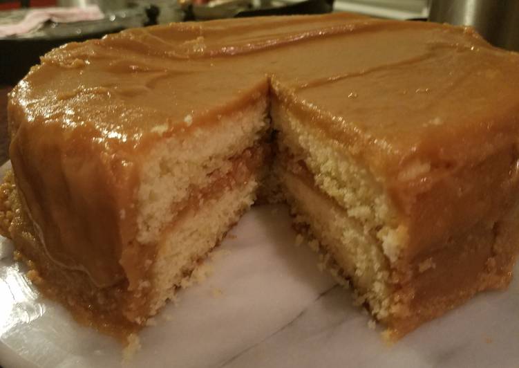 Step-by-Step Guide to Prepare Homemade Caramel Cake