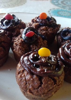 Una foto de Muffins de chocolate amargo de avena