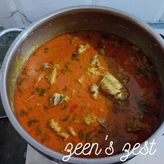A picture of Dahi Chicken.