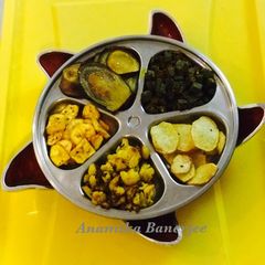 A picture of 5 Different Types Of Fritters: (Fried).