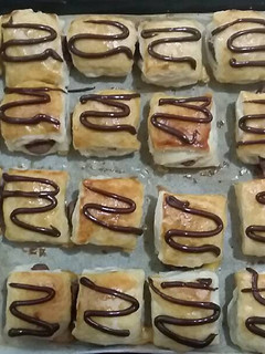 Una foto de Bocaditos de chocolate y hojaldre