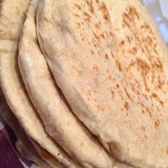 A picture of Flat bread.