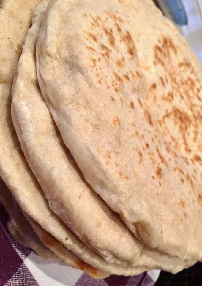 A picture of Flat bread.