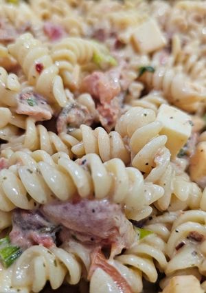 A picture of Our Favourite Pasta Salad.