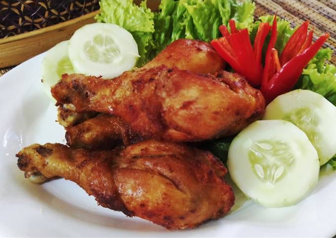 Ayam Goreng bumbu Opor - cookandrecipe.com