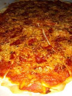 Una foto de Pizza casera🍕🍕