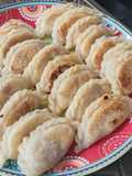 Pierogi Polandia isi kentang keju & daging