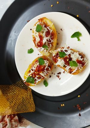 A picture of Potatoes pizza bites.