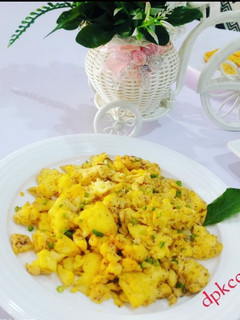 A picture of Scrambled eggs.