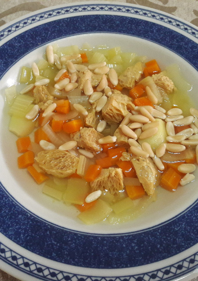 Una foto de 🇬🇧"Falsa sopa de tortuga pirata" vegana
