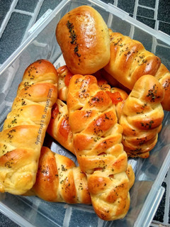 Foto resep Roti Unyil Sosis #BeraniBaking