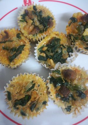 Una foto de "muffin" de espinaca