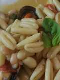 Cavatelli con cozze, pomodorini e Cannellini