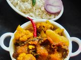 ফুলকপি দিয়ে মাছের ঝোল (fulkopi diye macher jhol recipe in Bengali)